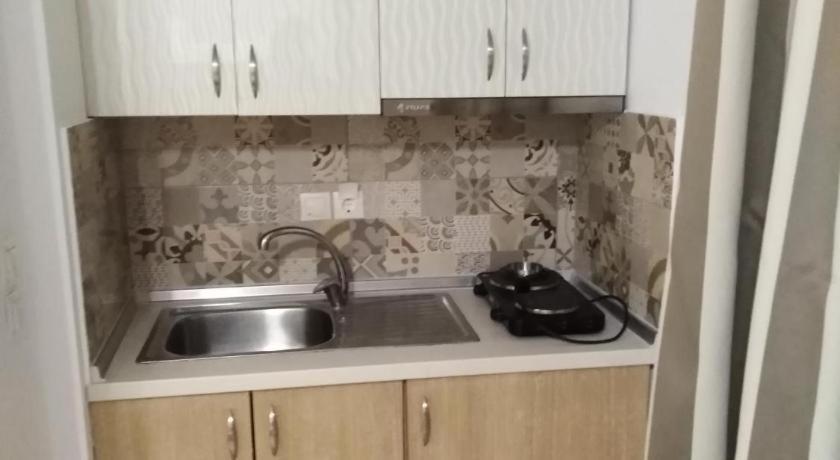 אפרטהוטל סארטי Petros House מראה חיצוני תמונה