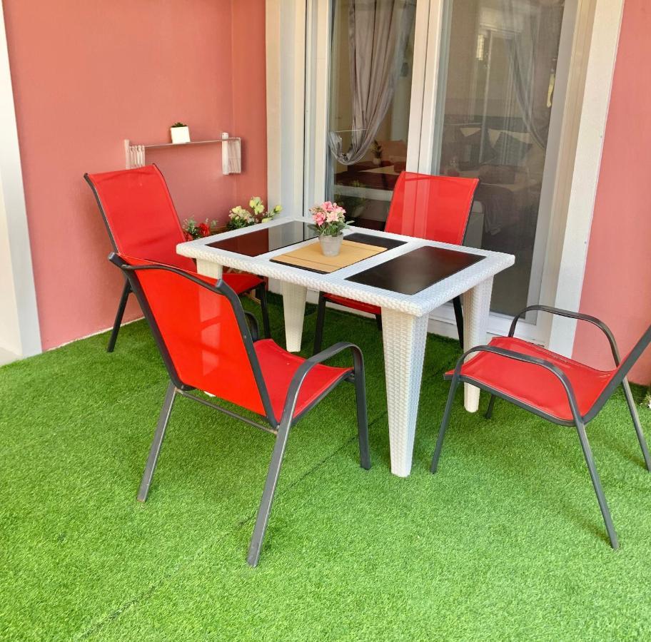 אפרטהוטל סארטי Petros House מראה חיצוני תמונה