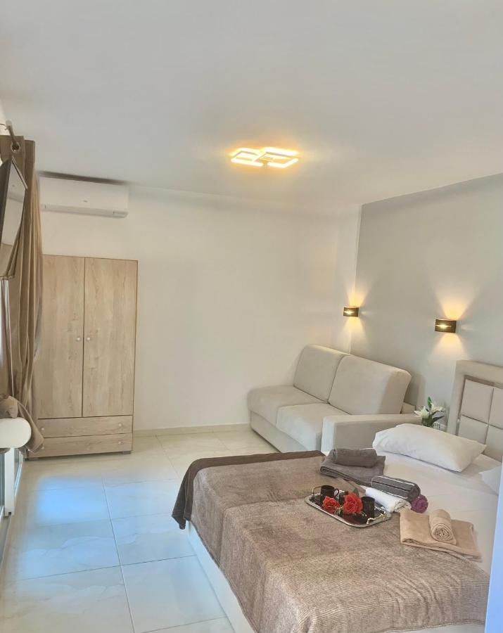 אפרטהוטל סארטי Petros House מראה חיצוני תמונה