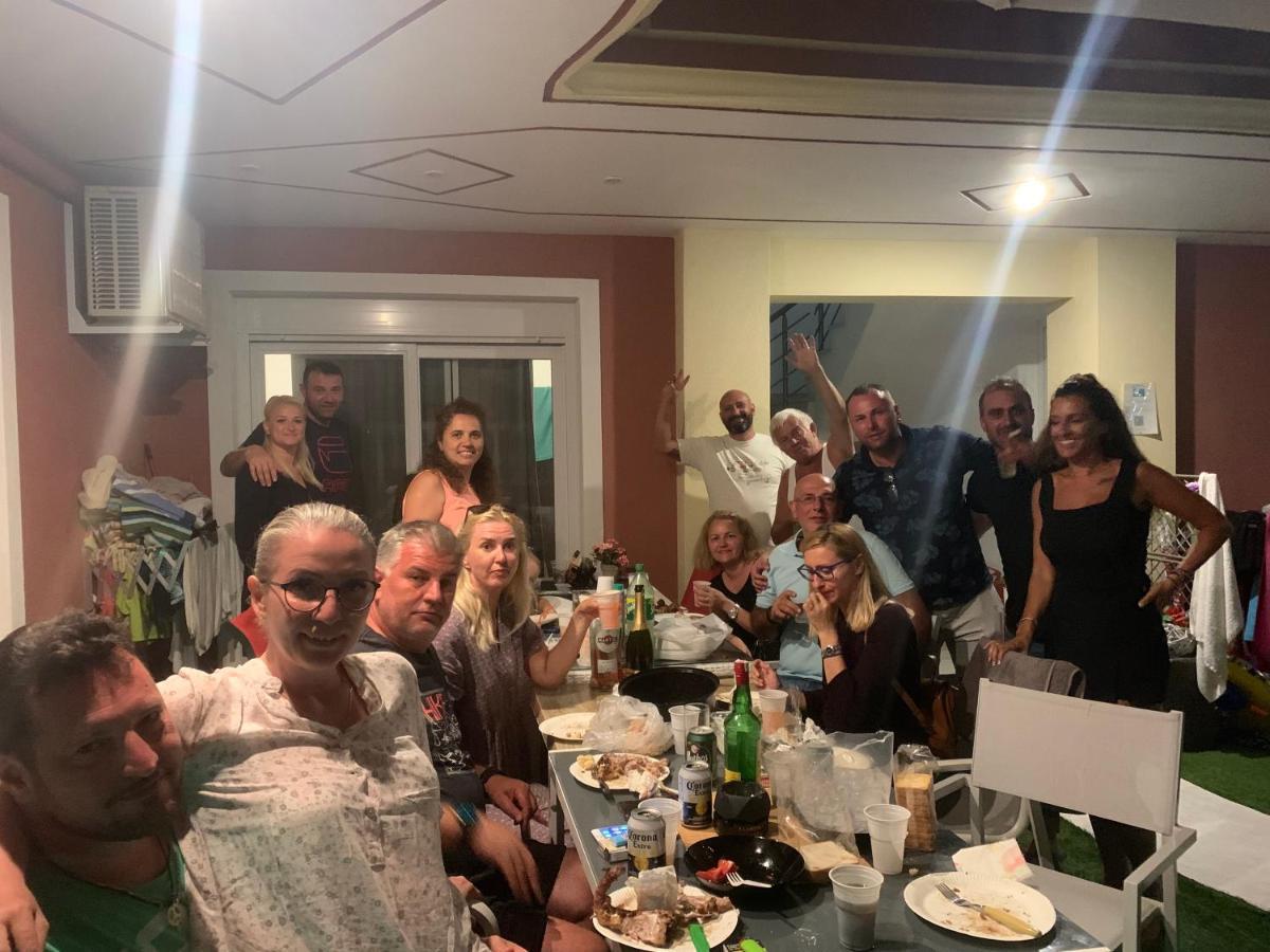 אפרטהוטל סארטי Petros House מראה חיצוני תמונה