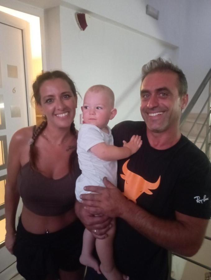 אפרטהוטל סארטי Petros House מראה חיצוני תמונה