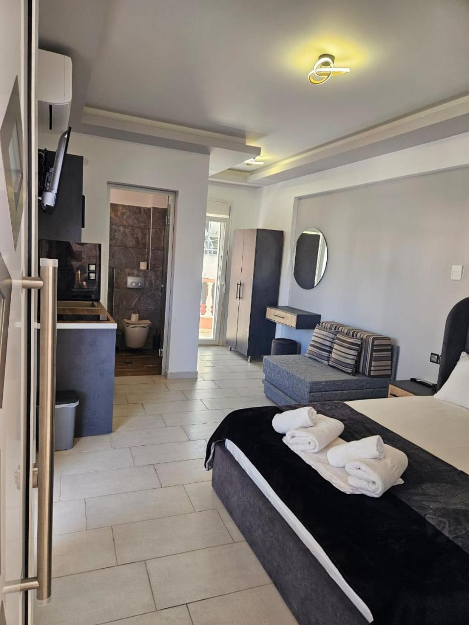 אפרטהוטל סארטי Petros House מראה חיצוני תמונה