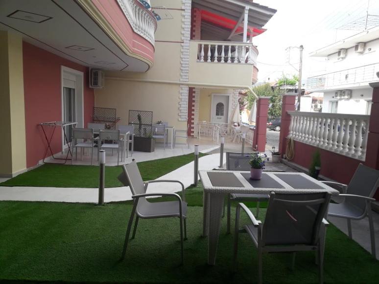 אפרטהוטל סארטי Petros House מראה חיצוני תמונה