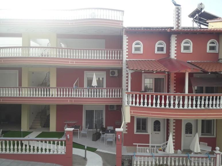 אפרטהוטל סארטי Petros House מראה חיצוני תמונה
